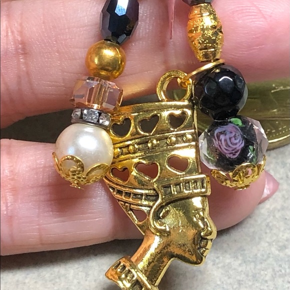 🌹❤️Egyptian Queen Nefertiti keychain-purse bling-black and gold - Picture 4 of 10